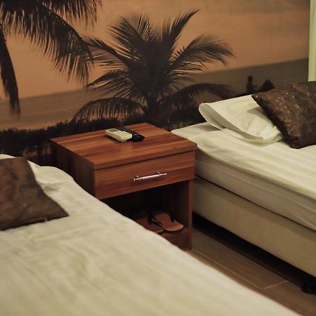 Rain Forest Hotel Куала Лумпур Стая снимка