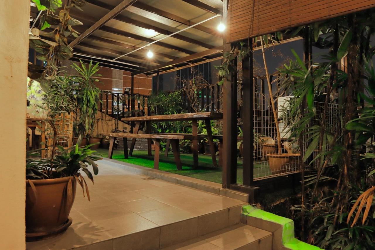 Rain Forest Hotel Куала Лумпур Екстериор снимка