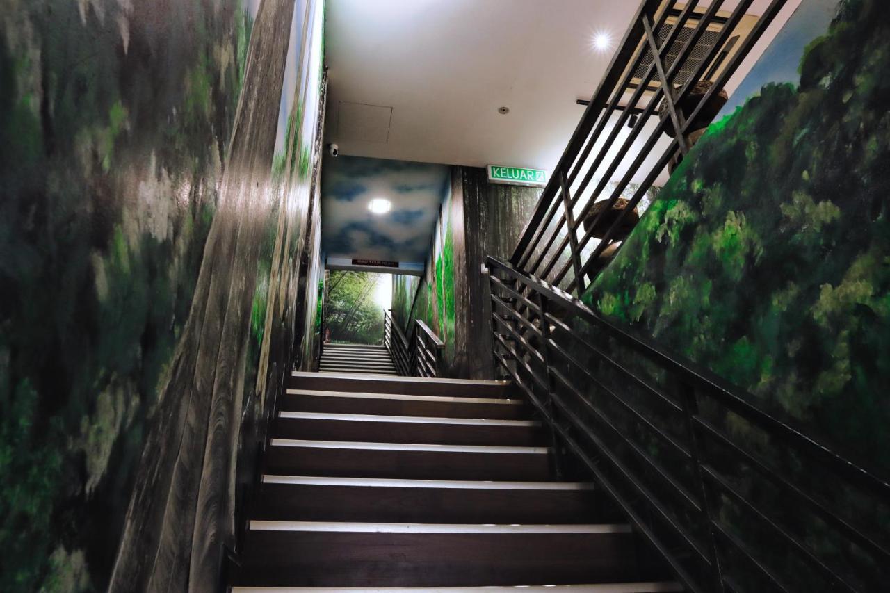 Rain Forest Hotel Куала Лумпур Екстериор снимка